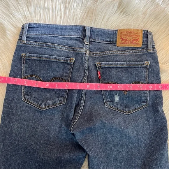 ❤️Levi’s❤️ Distressed Medium Wash Jeans Size 27 - Picture 11 of 13